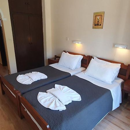 Phivos Hotel ปาเลโอกัสไตรซา ภายนอก รูปภาพ